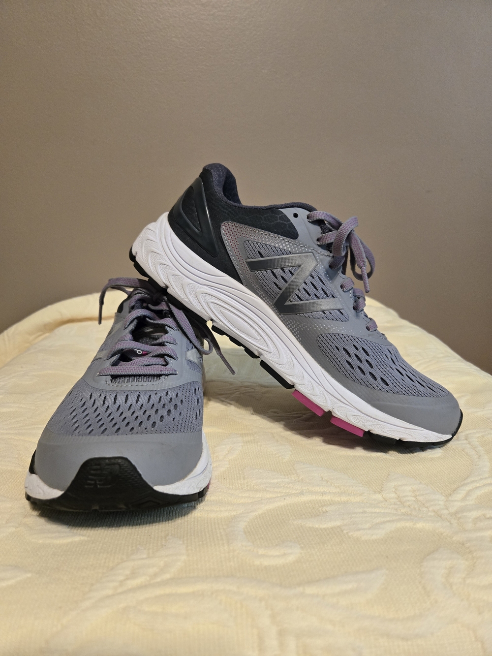New Balance 840 v4 Women's Running Shoes